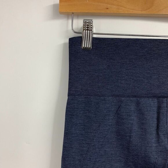 Lululemon In The Flow Crop Ruched Navy Blue Heathered Perforated Leggings Size 4 - Picture 3 of 11
